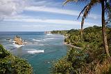DOMINICA - Una delle tante anse rocciose
